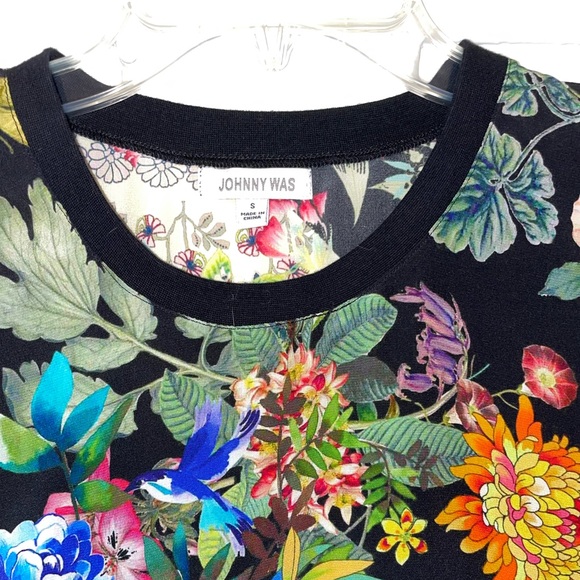 Johnny Was 100% Sill Black Floral Crewneck Short Sleeved Tee - Picture 4 of 16